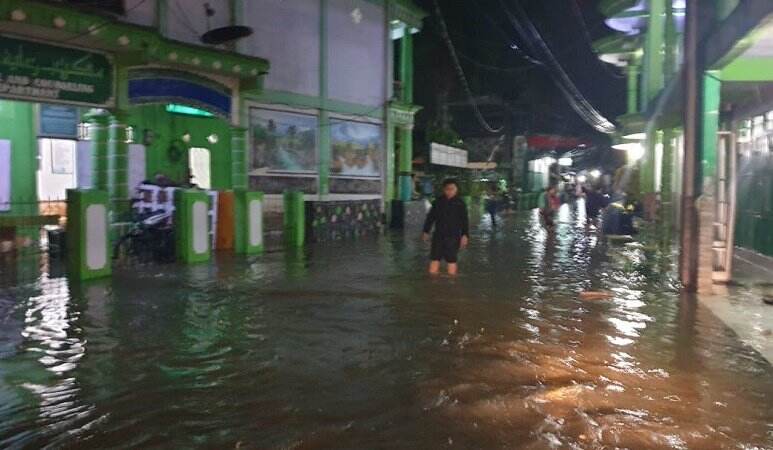 Banjir Terjang Rangkasbitung Lebak, 1 Orang Tewas Terbawa Arus