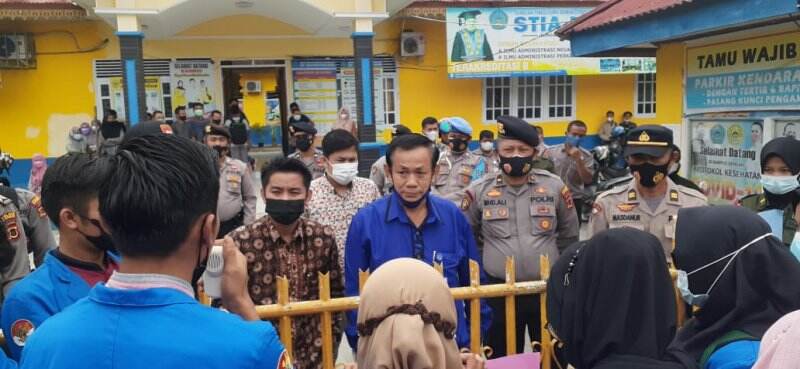 Aturan Kampus Rugikan Mahasiswa, Ketua STIA Nusa di Demo