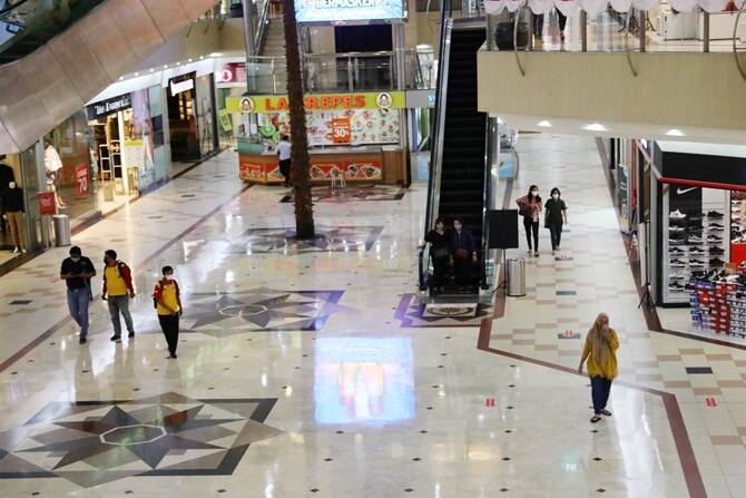 Fakta 3.830 Orang Positif Covid-19 Jalan-jalan Harus Didalami