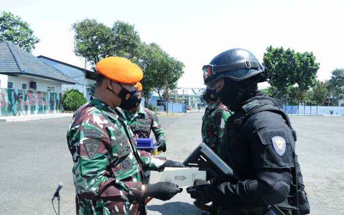 Mantap, Praka Sat Bravo Paskhas Ini Jadi yang Terbaik Kursus Pertempuran Jarak Dekat