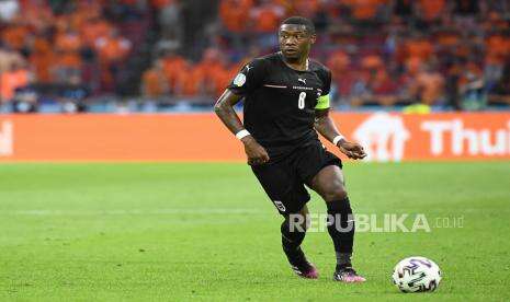 Alaba Ungkap Alasan Tolak Pakai Nomor 4 di Real Madrid