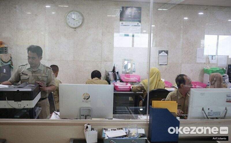 Tak Dilarang, PNS Boleh Punya Usaha Sampingan hingga Main Saham
