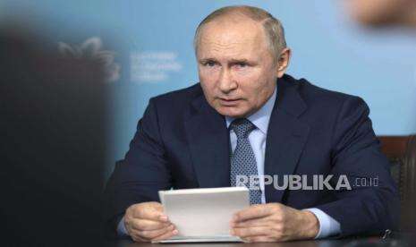Putin Pilih Isoman usai Kontak Erat Pasien Covid-19