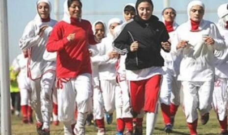 Pesepakbola Muslimah Prancis Perjuangkan Hak Berhijab