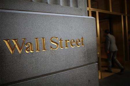 Wall Street Melemah, Tertekan Ketidakpastian Ekonomi