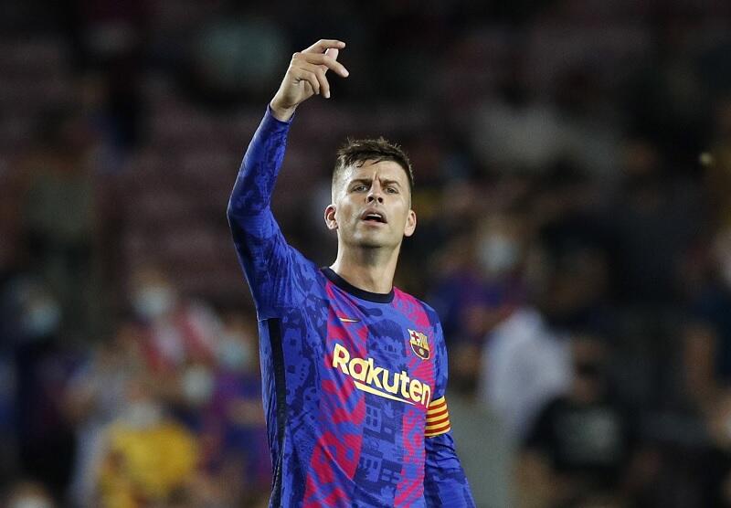 Sesali Siulan Fans ke Sergi Roberto saat Barcelona Dihajar Bayern Munich di Liga Champions, Pique: Itu Menyakitkan!