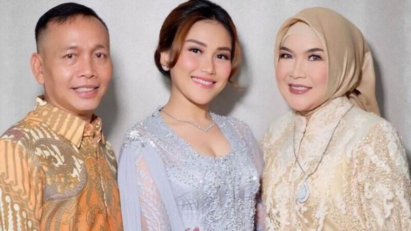 Nasib Ayah Rozak dan Umi Kalsum Diadukan ke Polres Bojonegoro, Ayu Ting Ting Cuma Bisa Minta Doa