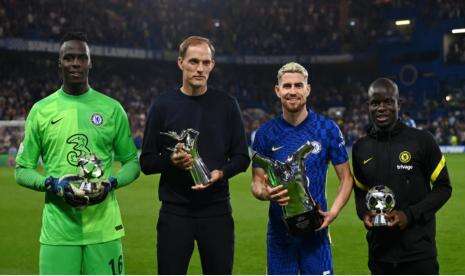 Pelatih dan Pemain Chelsea Dapat Penghargaan UEFA
