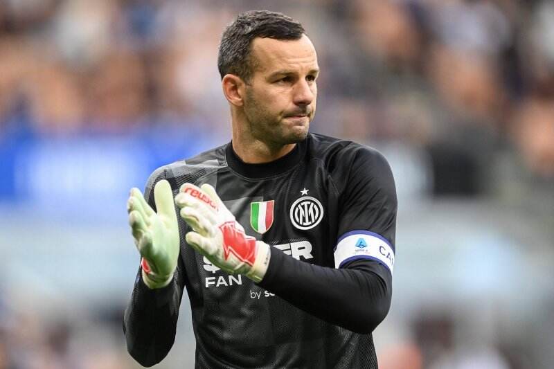 Handanovic Mendadak Jadi Madridista Musiman