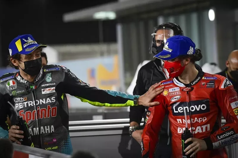 Sempat Putus Asa, Valentino Rossi Selamatkan Karier Balap Francesco Bagnaia
