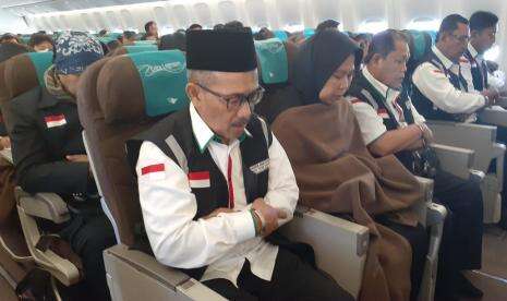 Dua Cara Tayamum di Pesawat Versi Kementerian Agama