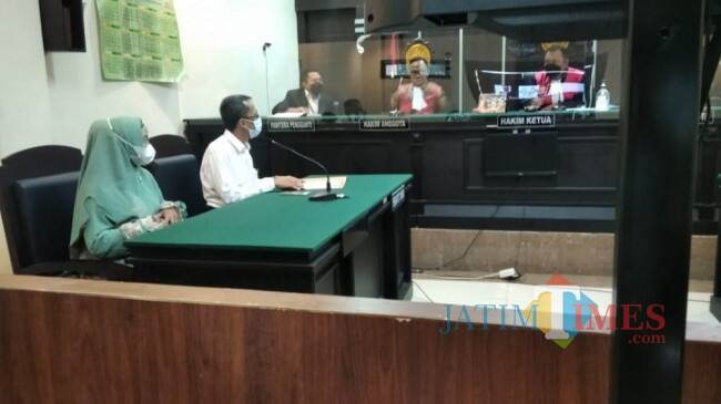 Syarat Formil Kuasa Hukum Tergugat Tak Terpenuhi, Sidang Gugatan Bacalon Kades Slateng Ditunda