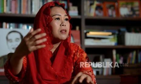 Santri Tutup Telinga, Yenny: Jangan Mudah Cap Radikal