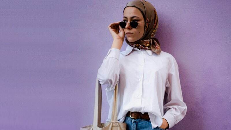 10 Paduan Warna Baju dan Jilbab yang Akan Membuatmu Lebih Chic