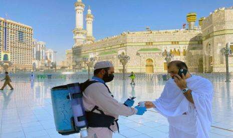 Wadah Air Zamzam Mulai Tersedia di Masjid Nabawi