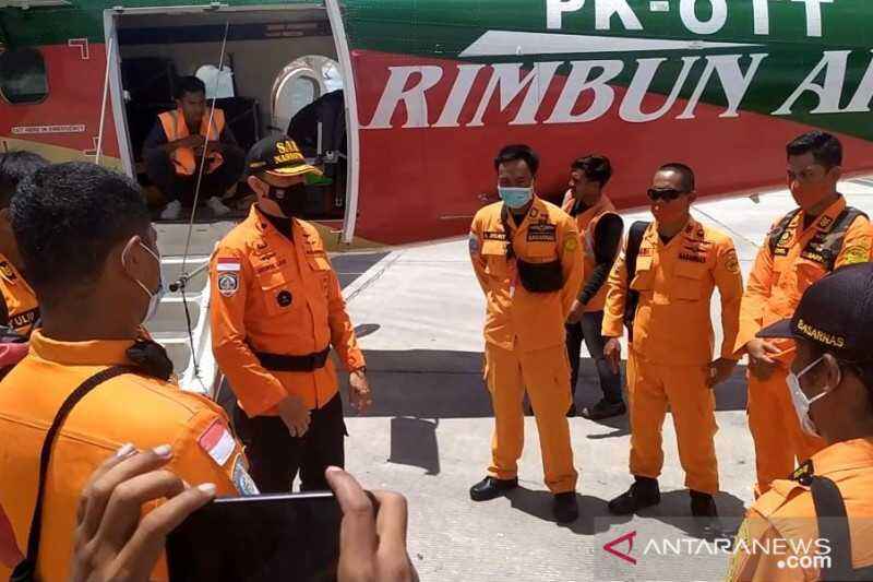 Berita Duka, Pada Dini Hari di Tengah Udara Berkabut Tiga Jenazah Awak Rimbun Air Tiba di Bandara Sugapa
