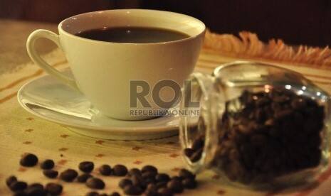 Mengapa Minum Kopi Kadang Bikin Tubuh Kurang Berenergi?