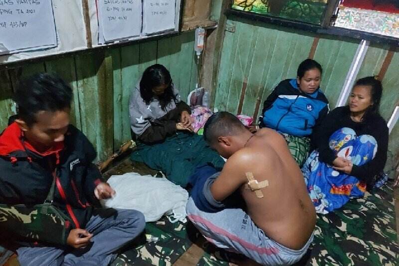 Aparat Keamanan Evakuasi Nakes Terjun ke Jurang saat Diteror KKB, Satu Meninggal