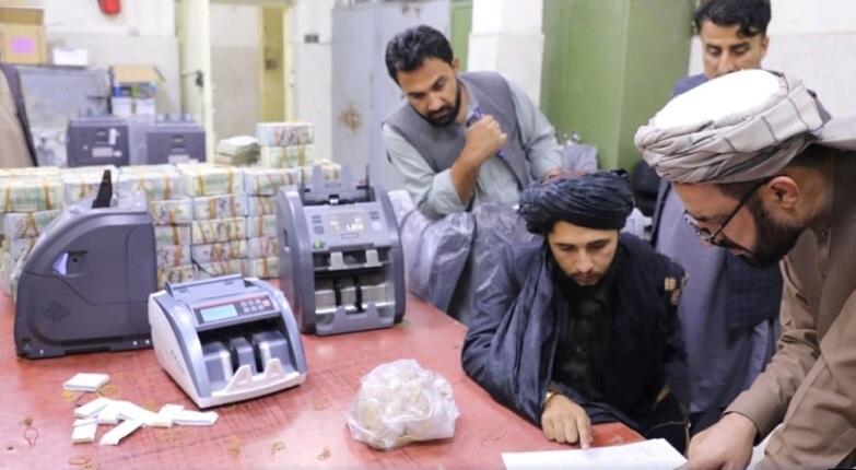 Taliban Sita Rp1,7 Triliun Uang dan Emas dari Mantan Pejabat Afghanistan