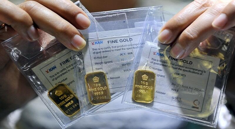 Harga Emas Antam Turun Rp4.000 Jadi Rp932.000/Gram