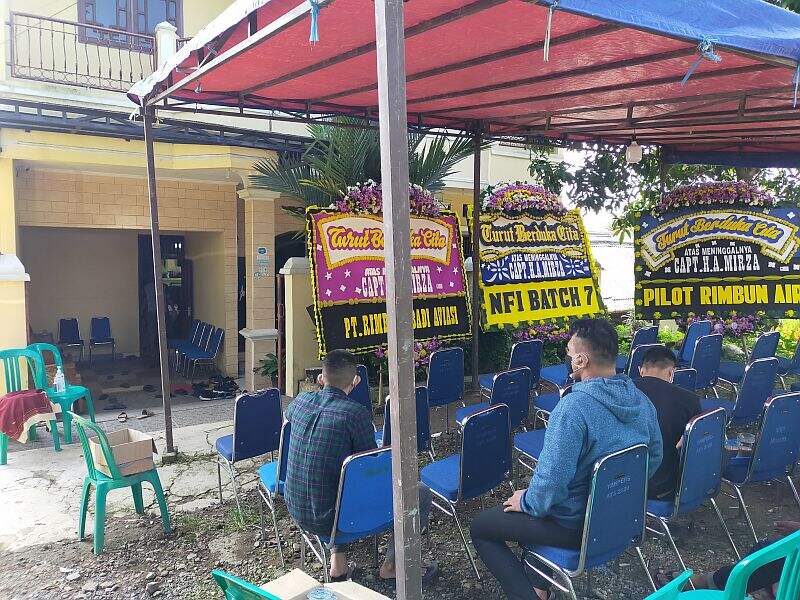 Susana Rumah Duka Pilot Pesawat Rimbun Air yang Jatuh di Papua