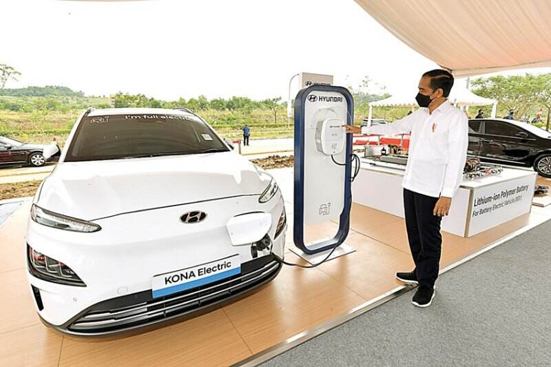 Investasi Rp 15,6 Triliun, Pabrik Baterai Mobil Listrik Tuntas 2023