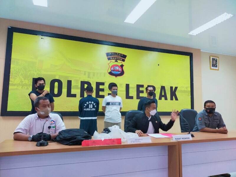 Satreskrim Polres Lebak Gagalkan Penjualan Gelap Benur Lobster di Bayah
