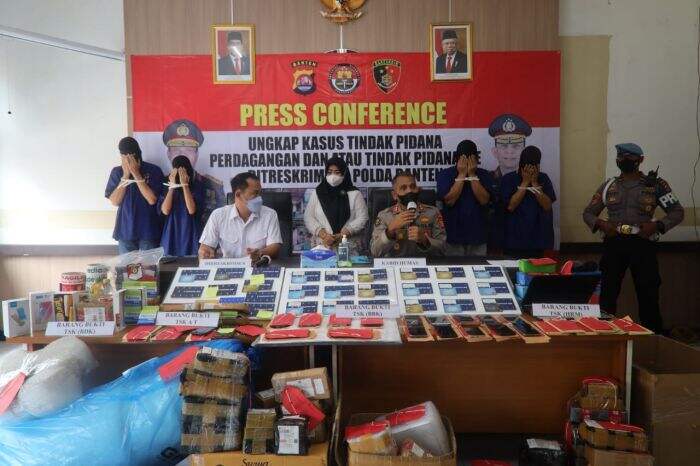Polda Banten Bongkar Jual Beli Online Fiktif Berpenghasilan Rp400 Juta