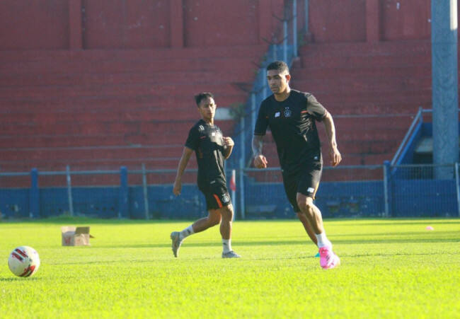 Hadapi Persikabo Gelandang Asing Persik Kediri Belum Bisa Diturunkan, Ini Penyebabnya