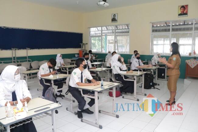 24 SMP di Kota Batu Gelar PTM, Pemantauan Ketat Dimaksimalkan