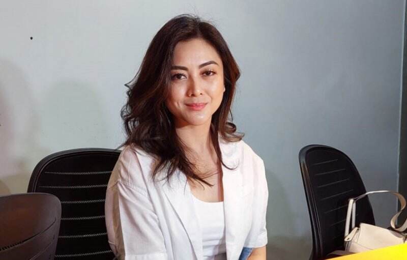 Sidang Cerai dengan Jonathan Frizzy Hari Ini, Dhena Devanka: Ini Tidak Mudah Bagi Saya