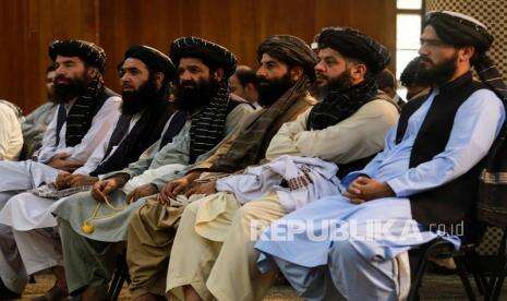 Diplomat Era Ashraf Ghani Minta Dunia tak Akui Taliban