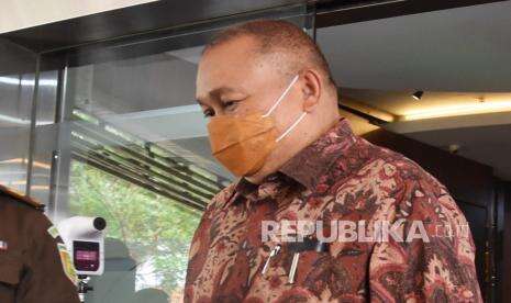 Alex Noerdin Penuhi Panggilan Penyidik Kejakgung