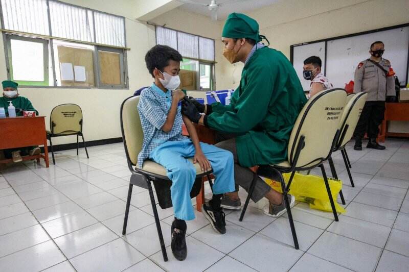 Vaksinasi Covid-19 Anak Usia 12-17 Tahun di Jakarta Hampir 100 Persen