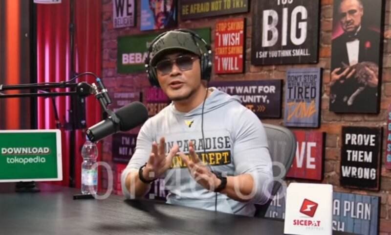 Penjelasan Deddy Corbuzier Atas Komentarnya yang Bikin Gaduh soal Santri Tutup Telinga