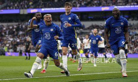Legenda MU Puji Permainan Chelsea