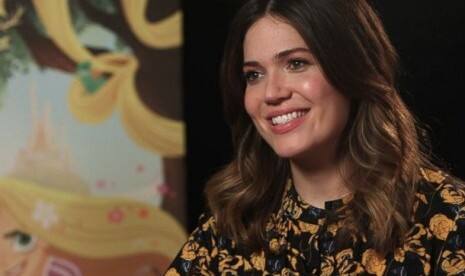 Mandy Moore Tampil Pertama Kali Setelah Melahirkan
