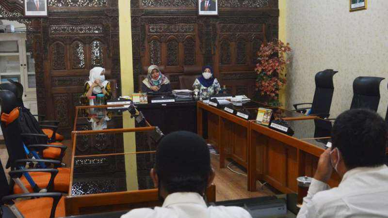 Berharaf Serifikatnya Diafirmasi, Honorer K2 dan Guru PAI Ngadu ke Dewan Agar Lolos PPPK