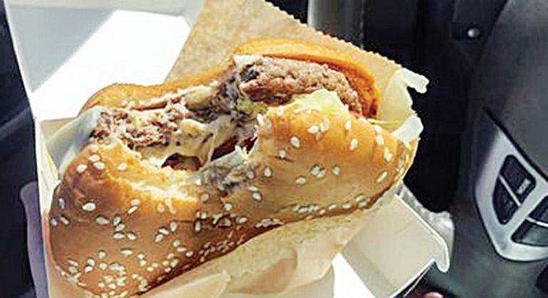 Pesanan Burger Salah, Pelanggan Lapor Polisi