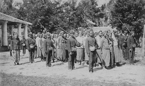 Political Behaviour Komunitas Islam Sepanjang Sejarah