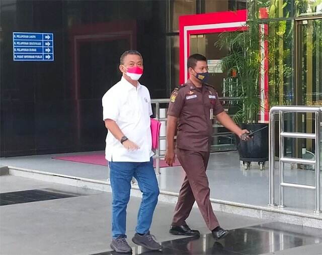 Penuhi Panggilan KPK, Ketua DPRD DKI Prasetyo Edi Bungkam