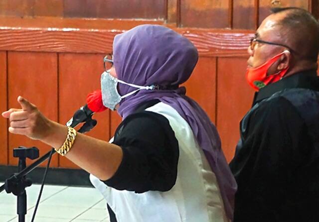 Menolak Diadili, Pasutri Tinggalkan Ruang Sidang