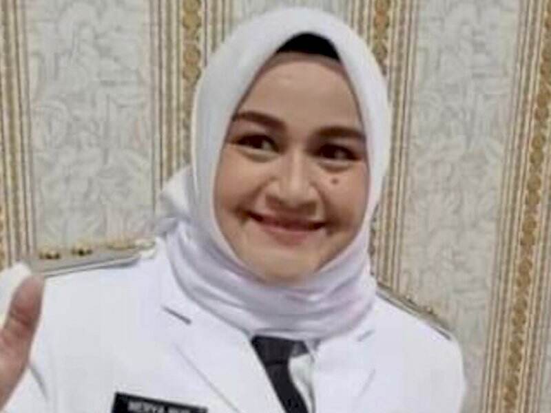 Baru Tiga Bulan Dilantik, Bupati Cantik Ini Langsung Terjaring OTT KPK