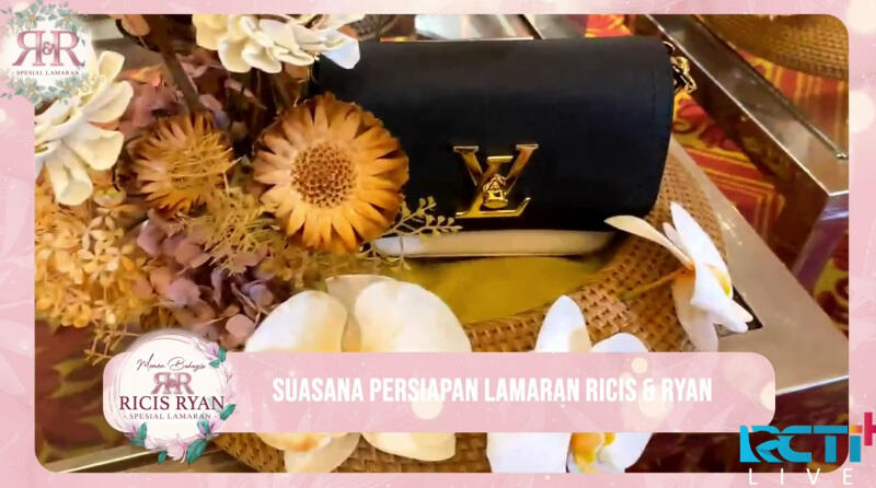 Terungkap Isi Seserahan Lamaran Ria Ricis, Perhiasan hingga Tas Mewah!
