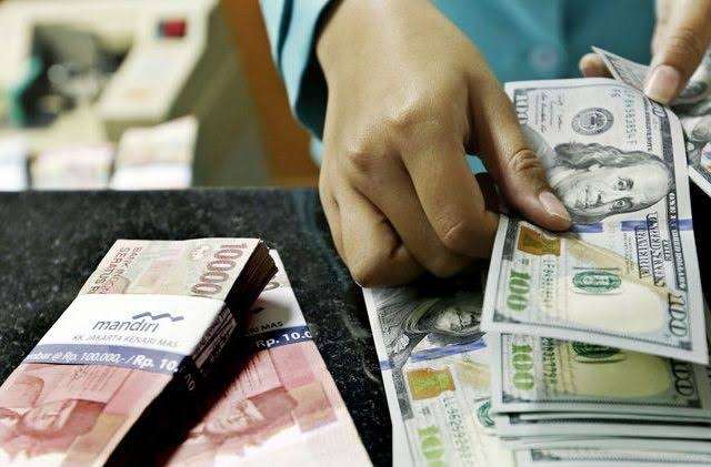 Moneter AS Dan Kenaikan Harga Energi Buat Rupiah Tak Berdaya