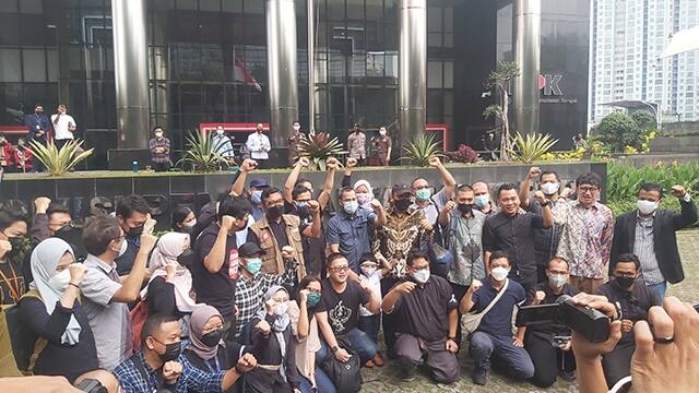 Usai Dipecat KPK, Hotman Akui Sedang Siapkan Perlawanan