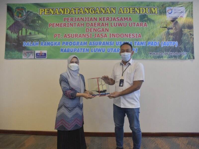Lindungi 7.000 Hektar Lahan Petani, Pemda Lutra Teken Adendum dengan Jasindo