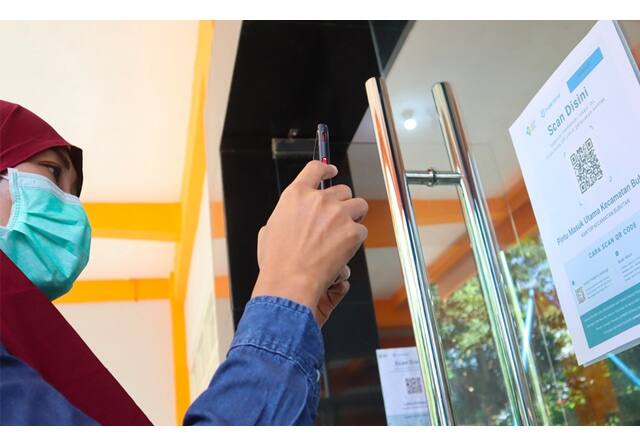 Surabaya Berharap Turun Level Hari Ini