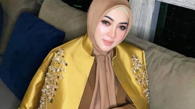 Akui Punya Kalung Berlian, Syahrini Malah Comot Video Orang, Duh Malu Halunya Ketahuan!