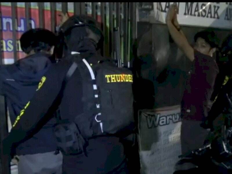 Sempat Kejar-kejaran dengan Tim Thunder Polda Sulsel, Dua Pembalap Liar Bersenjata Badik Dibekuk